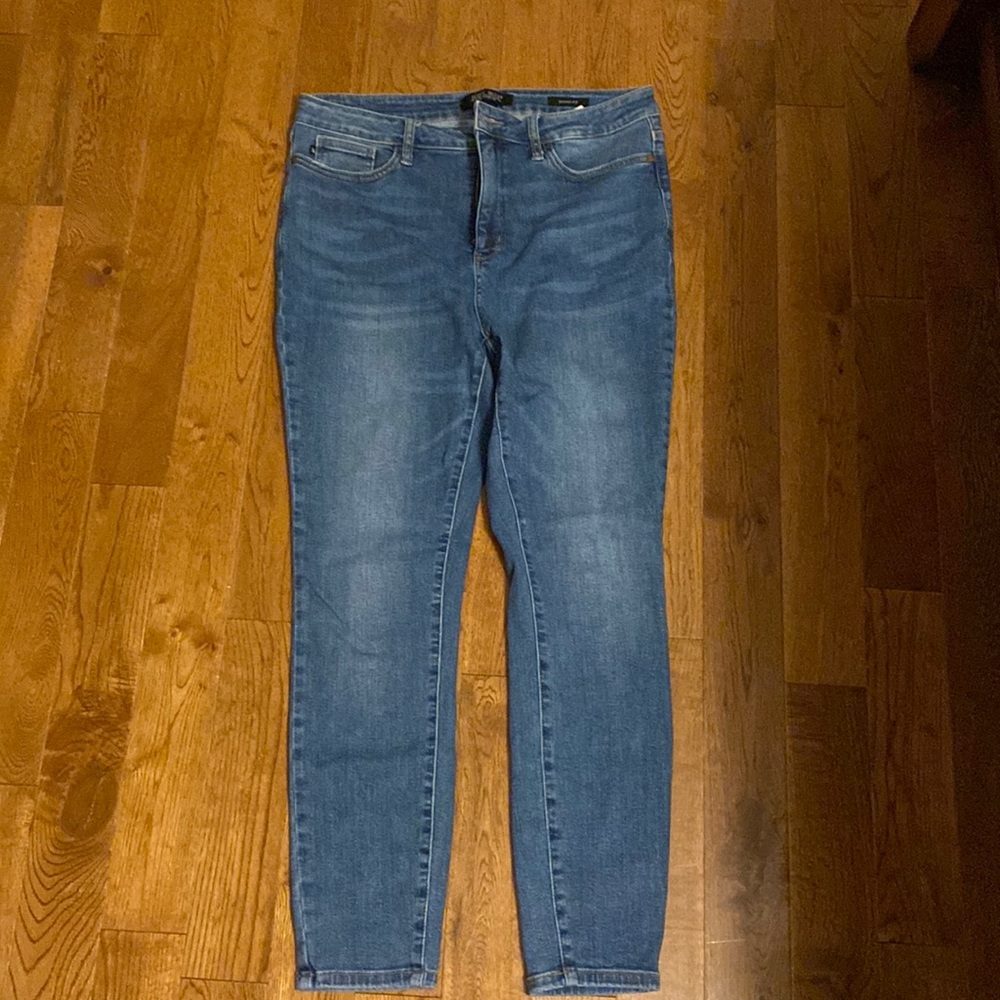 Judy Blue skinny fit 15/32